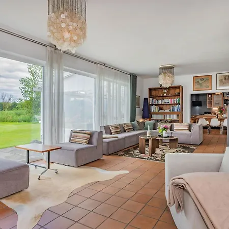 Hafenidyll Am Peenestrom - Familienurlaub Bis 14 Personen Ferienhaus *